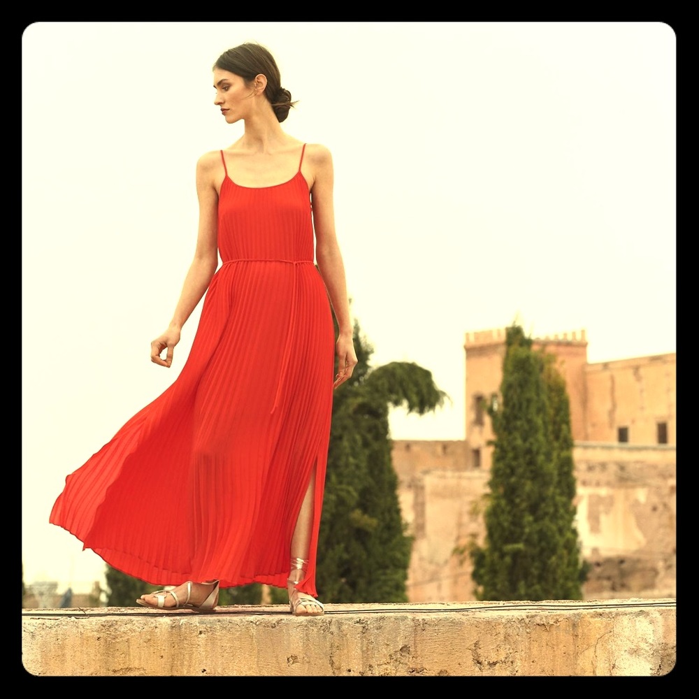 SOLD Maxi Banana Republic Dress 💃🏼